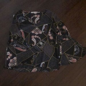 Violet + Claire  Flowing Sleeve top